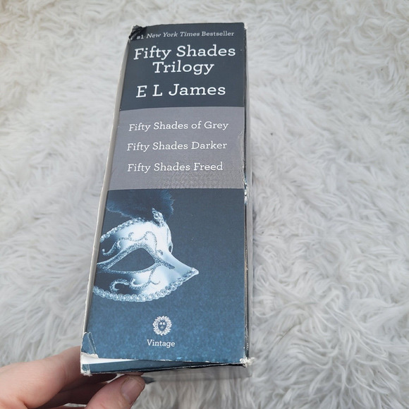 Lot of 3 Fifty Shade Trilogy by E.L. James Complete Book Set Paperback - Picture 3 of 3